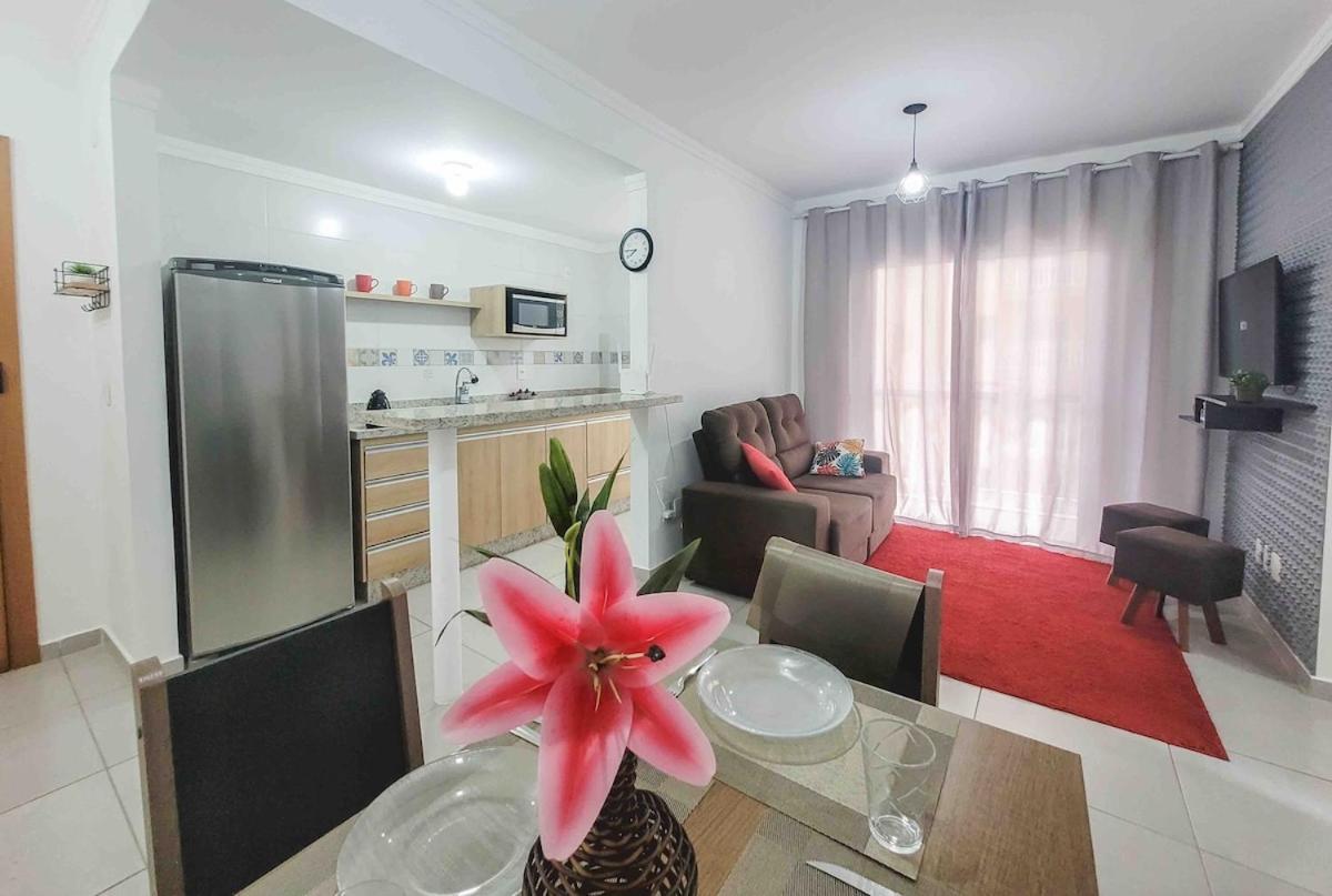 Bem No Centro, Cozinha Completa, Varanda E Garagem Poços de Caldas Екстериор снимка